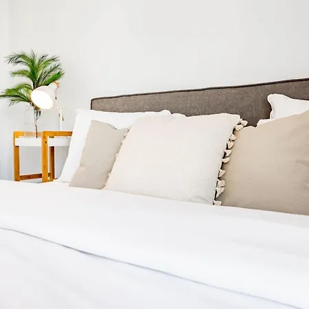 Lm11.1a- Modern Flat Amazing Views شقة *