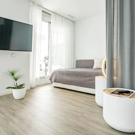 Apartment Lm111a- Modern Flat, Amazing Views Estepona