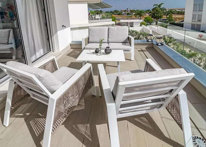 Lm11.1a- Modern Flat Amazing Views *